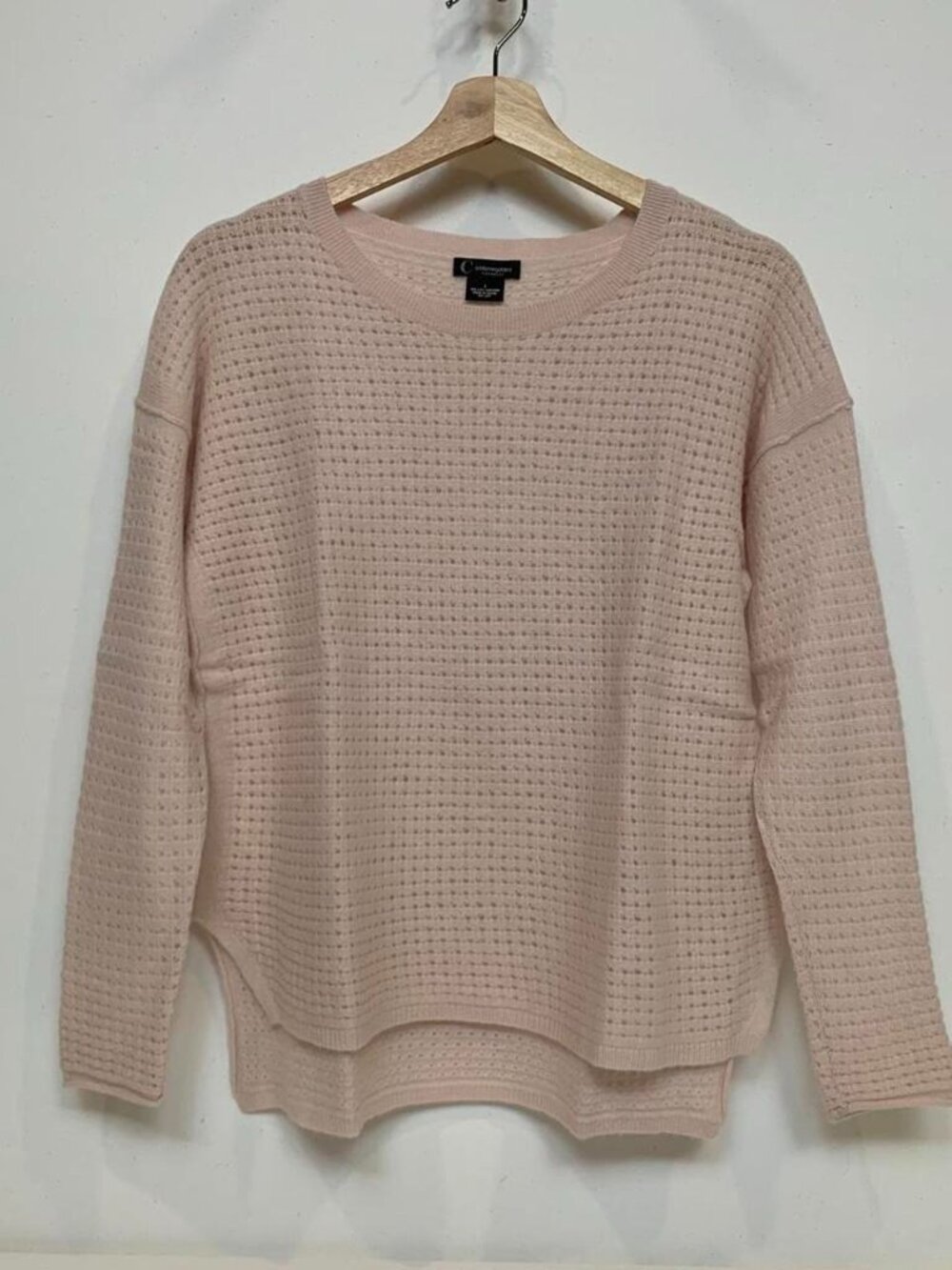 Bloomingdale's Women's Pink and Cream Jumper